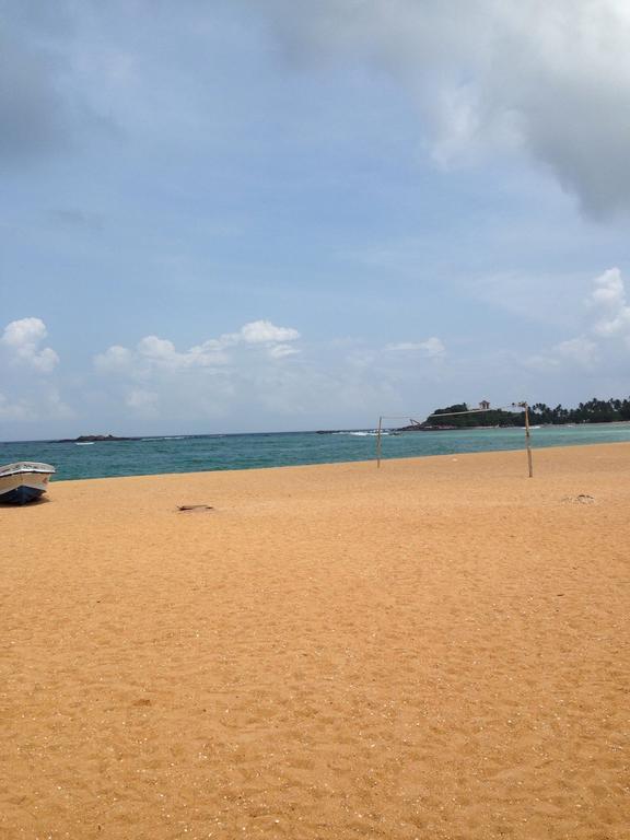 Holiday Inn Unawatuna Quarto foto