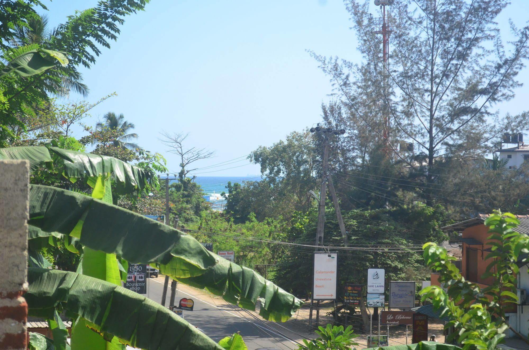 Holiday Inn Unawatuna Exterior foto